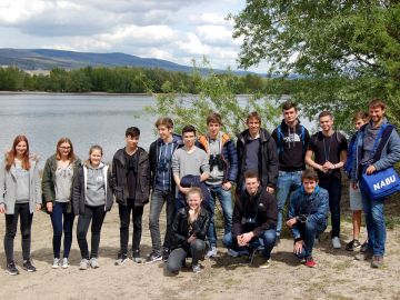 SchülerInnen des Otto-Schott-Gymnasiums Mainz-Gonsenheim informieren sich über Biodiversität